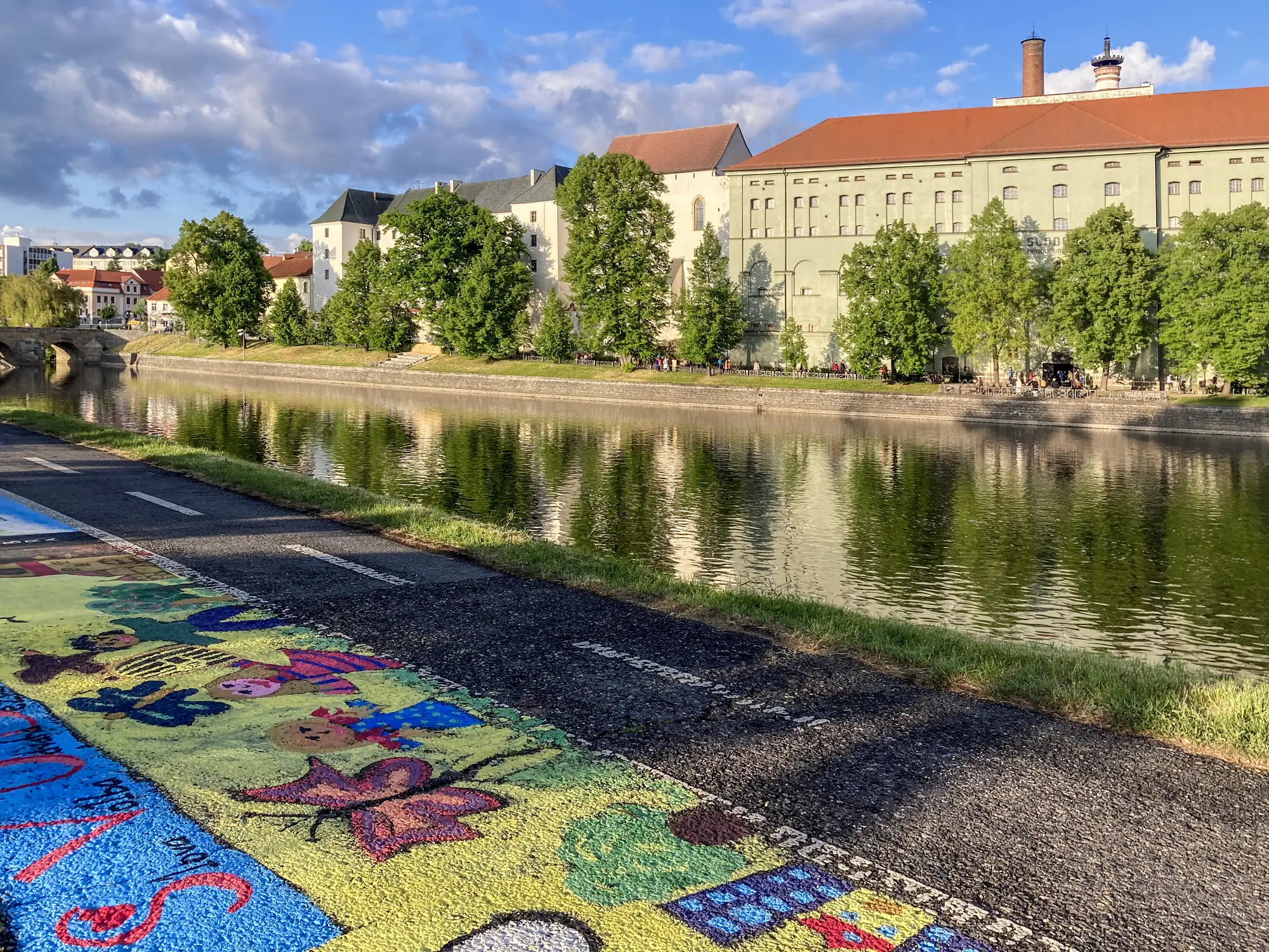 obr. k článku: UŽIJ SI UMĚNÍ